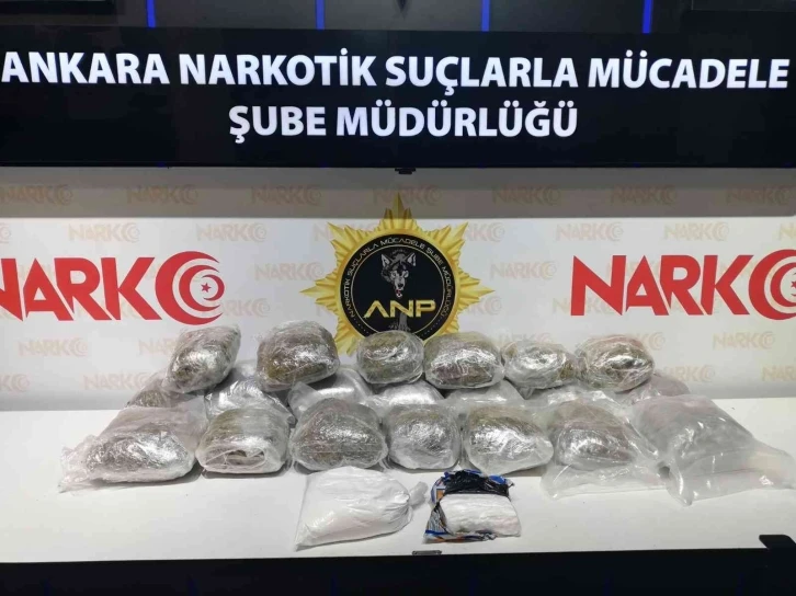 Ankara’da bir araçta 10,5 kilo eroin ele geçirildi
