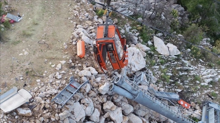 Teleferikte 23 saat asılı kalan devlet, işin peşini bırakmıyor... Antalya'da teleferik kazası soruşturmasına 19 belediye çalışanı daha potada...