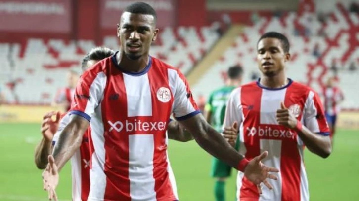 Antalyaspor, Haji Wright ile anlaşmaya vardı