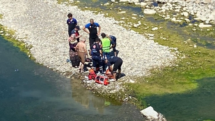 Bartın'da dereye giren 17 yaşındaki Rümeysa Zoroğlu hayatını kaybetti. Feryatlar yükseldi