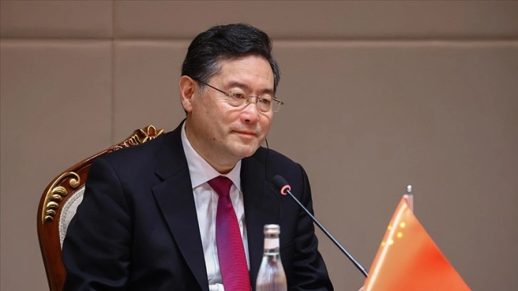 Çin'de kayıp eski Dışişleri Bakanı'nın, meclis üyeliğinden 