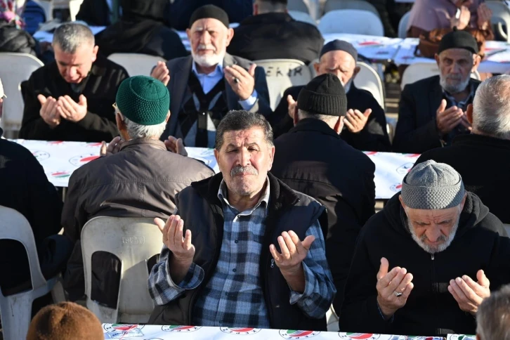 Depremde hayatlarını kaybeden vatandaşlarımız Kepez’de dualarla anıldı