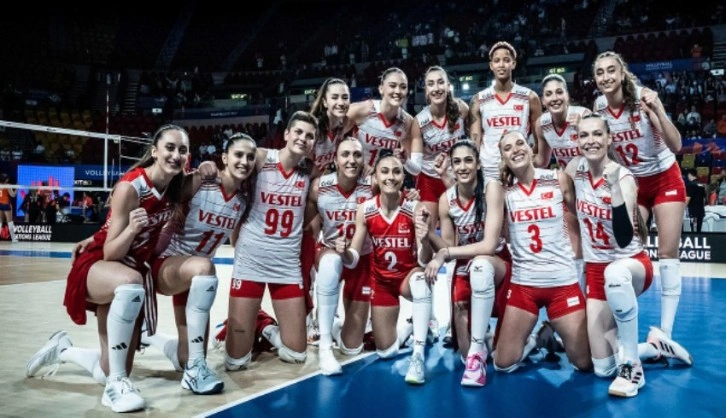 Filenin Sultanları FIVB Milletler Ligi'nde Final Etabı'na kalmayı garantiledi