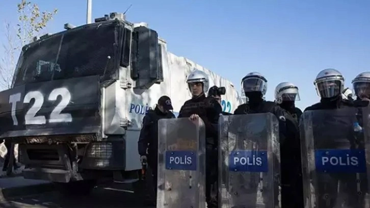 İki ilde toplantı ve yürüyüşler 6 gün yasaklandı. Başka yasaklar da var. İşte kentler ve yasaklar