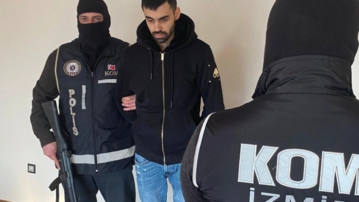 Interpol kırmızı bültenle arıyordu! İzmir'de yakalandı