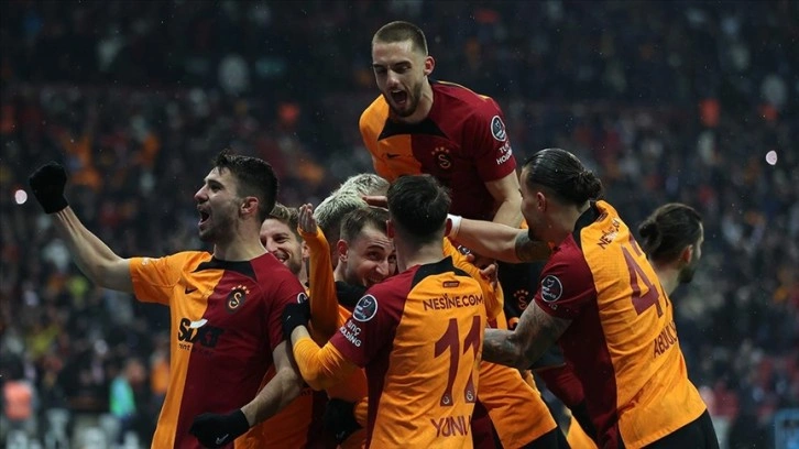 Lider Galatasaray rakip tanımıyor