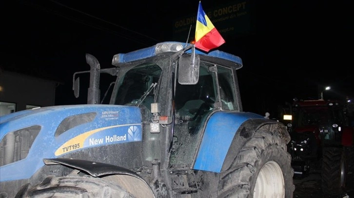 Romanya'da çiftçiler ve kamyon sürücülerinin protestoları günlerdir devam ediyor