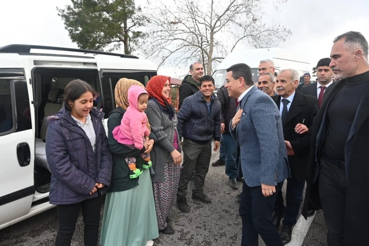 Tütüncü, bir günde Antalya’nın 3 ilçesini gezdi