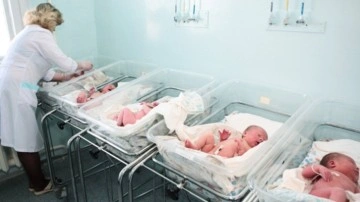 Aileler yeni doğan bebeklerini terk etmeye başladı. İşte Hollanda'nın yetim bebek odaları...