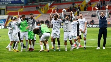 Alanyaspor, Kayserispor deplasmanından dört gollü galibiyetle döndü