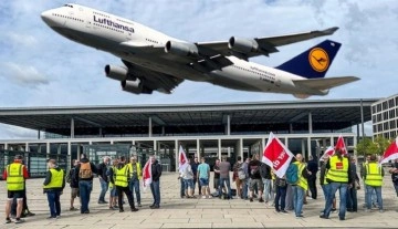 Almanya'da hava yolu şirketi Lufthansa'nın çalışanları uyarı grevine gidecek