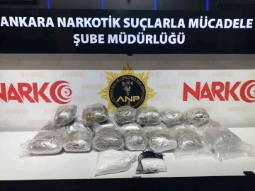Ankara’da bir araçta 10,5 kilo eroin ele geçirildi
