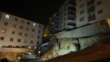 Ankara'da gece yarısı korku dolu anlar... 34 daire acil şekilde boşaltıldı