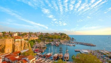 Antalyalı turizmciler: Yabancılar toplu ev alımı yapıyor, denetlensin