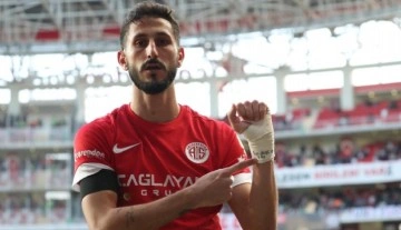 Antalyaspor, İsrailli futbolcusunu kadro dışı bıraktı