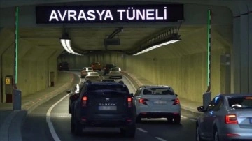 Avrasya Tüneli'ndeki trafik kazası yoğunluğa neden oldu