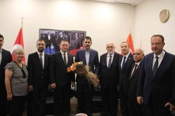 Bakan Kurum’dan Isparta’da AK Parti ve MHP il başkanlıkları ziyareti
