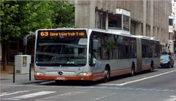Belçika'da başörtülü kadın otobüs şoförünün sözlü tacizine uğradı