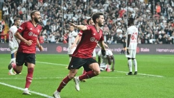Beşiktaş, Gaziantep FK karşısında galibiyete Salih Uçan ve Cenk Tosun'la ulaştı