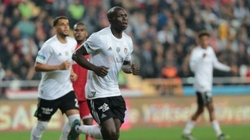 Beşiktaş'ta seri devam ediyor! Kara Kartal, Antalyaspor deplasmanında geriden gelip kazandı