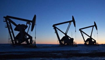 Brent petrolün varil fiyatı 77,79 dolar