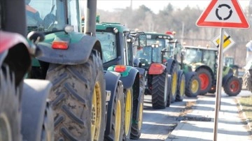 Bulgaristan'da tarım sektörü çalışanları ülke genelinde protestolar düzenledi