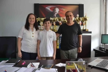 Çanakkaleli ortaokul öğrencisi Türkiye birincisi oldu
