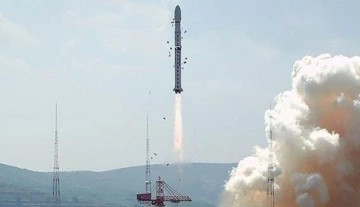 Çin, afet izleme uydusu LSAR-4 01i fırlattı