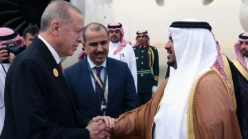 Cumhurbaşkanı Erdoğan Olağanüstü İslam Zirvesi'nde açıklamalarda bulunuyor