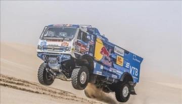 Dünyanın en zorlu yarışı Dakar Rallisi'nde heyecan başlıyor