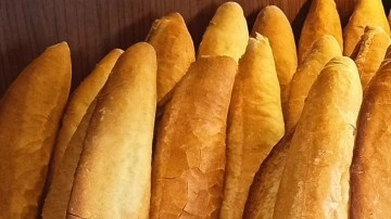 Ekmeğe 2,5 lira zam birden. 20 gram arttırıldı. İşte güncel ekmek fiyatı