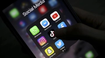 Fransa'da 15 yaş altına sosyal medya kısıtlaması
