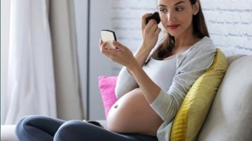 Hamileler dikkat! Hamileyken makyaj yapmanın tehlikesi ortaya çıktı: Öğrenme bozukluğuna yol açıyor