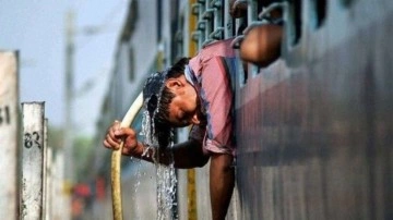 Hindistan sıcak havalarla mücadele ediyor. 98 kişi hayatını kaybetti