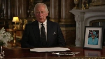 İngiltere Kralı Charles, ilk kez halka seslendi
