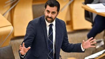 İskoç Ulusal Partisinin yeni lideri Pakistan asıllı Müslüman Hamza Yusuf oldu