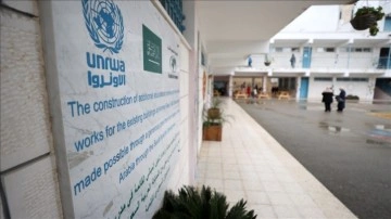 İsrail bankası, abluka altındaki Gazze’de Filistinlilere yardım eden UNRWA'nın hesabını bloke e