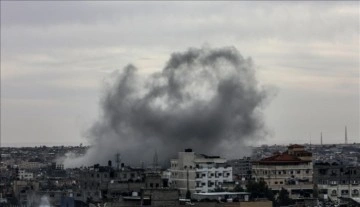 İsrail, Gazze'de BM'ye ait okula düzenlediği saldırıda en az 10 kişiyi öldürdü