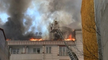İstanbul Esenyurt'ta korkunç yangın! Bitişikteki binalara sıçradı