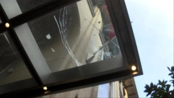 İstanbul'da kahreden olay. AVM'de balkondan düşen öğrenci kurtarılamadı