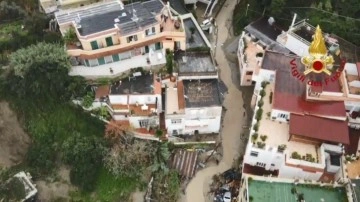 İtalya’da toprak kayması: 11 kişi bulunamadı, hala çamur altındalar