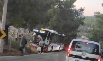İzmir'de otobüsle çarpışan motosikletin sürücüsü hayatını kaybetti