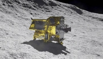 Japonya'nın SLIMi, Ay yörüngesine girdi