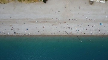Kışı hareketli geçiren Antalya'da turist sayısında rekor beklentisi