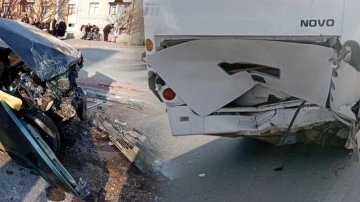 Konya'da feci kaza. Servis minibüsüne arkadan çarptı. Ölü ve yaralılar var