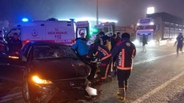 Malatya'da iki otomobil çarpıştı. Bir kişi öldü. İkisi ağır olmak üzere 5 yaralı var
