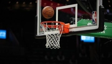 NBA'de Bucks, sahasında Celtics'i farklı yendi