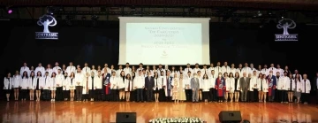 Sanko’da Tıp Fakültesi öğrencileri törenle beyaz önlük giydi
