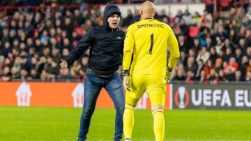Sevilla kalecisi Marko Dmitrovic'e saldıran PSV taraftarına eşi benzeri görülmemiş ceza