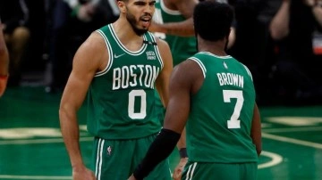 Son NBA finalisti Celtics adını konferans finaline yazdırdı